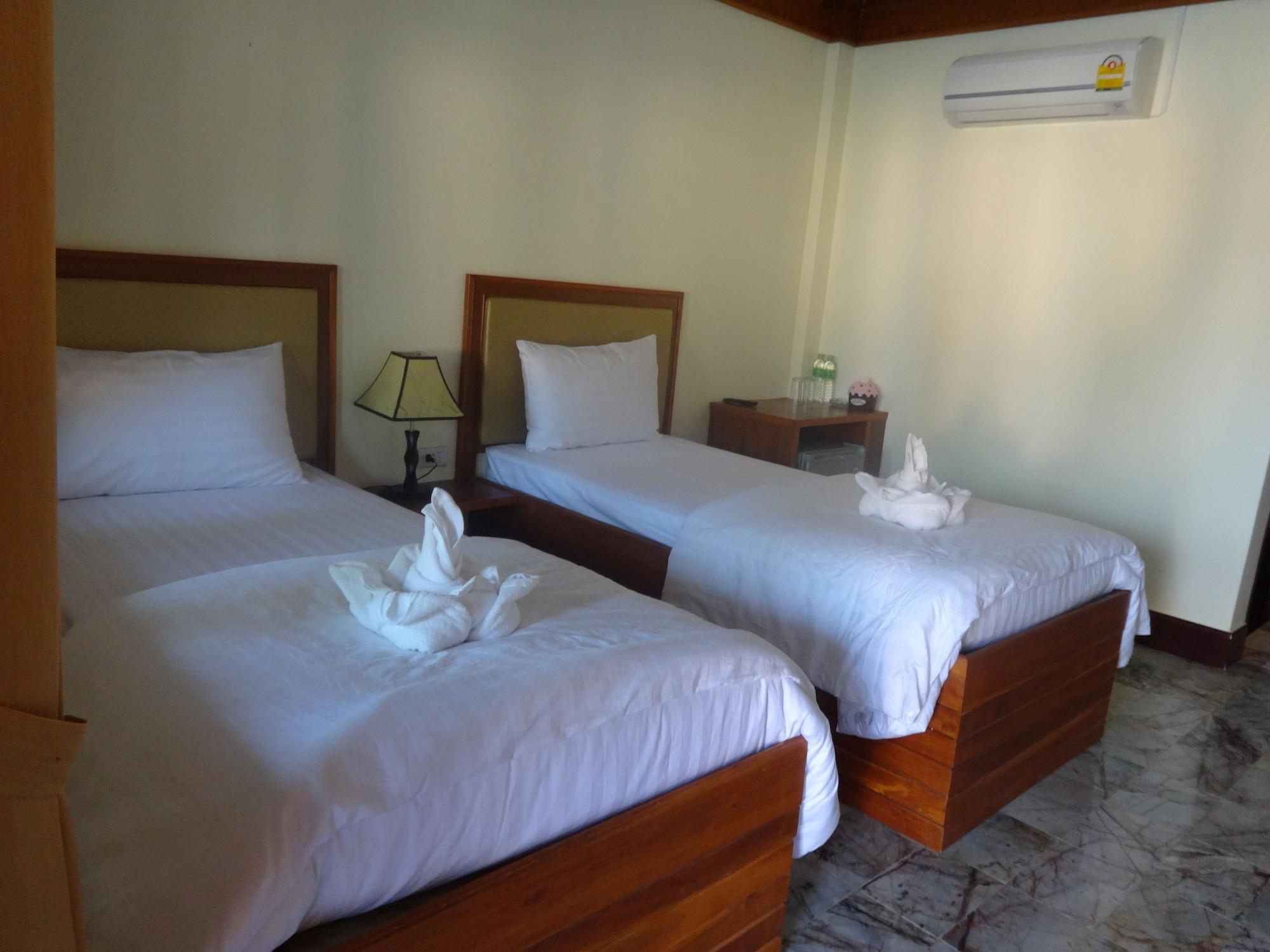 Needa Rock Resort Khanom Exterior photo